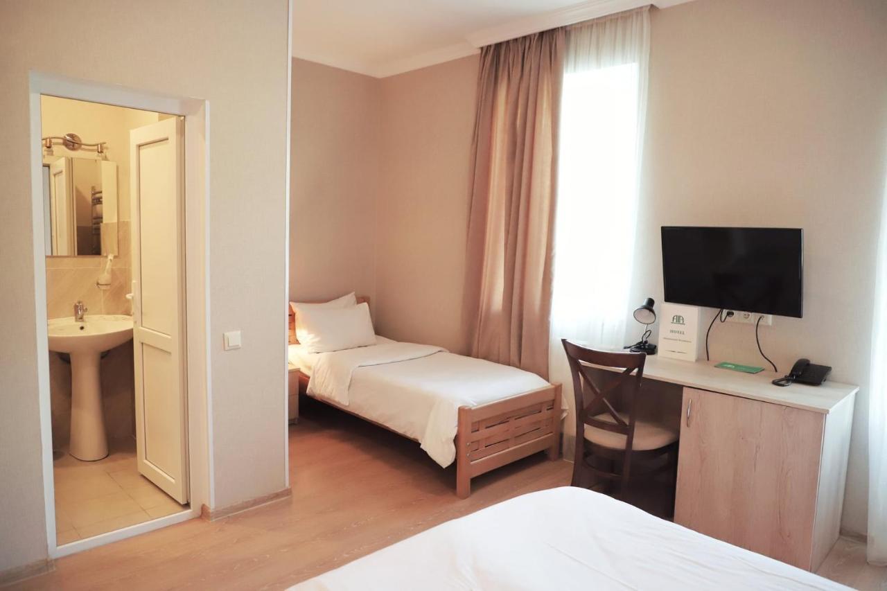 อบาสตูมานี เรสซิเดนซ์ Hotel อบาสตูมานิ ภายนอก รูปภาพ