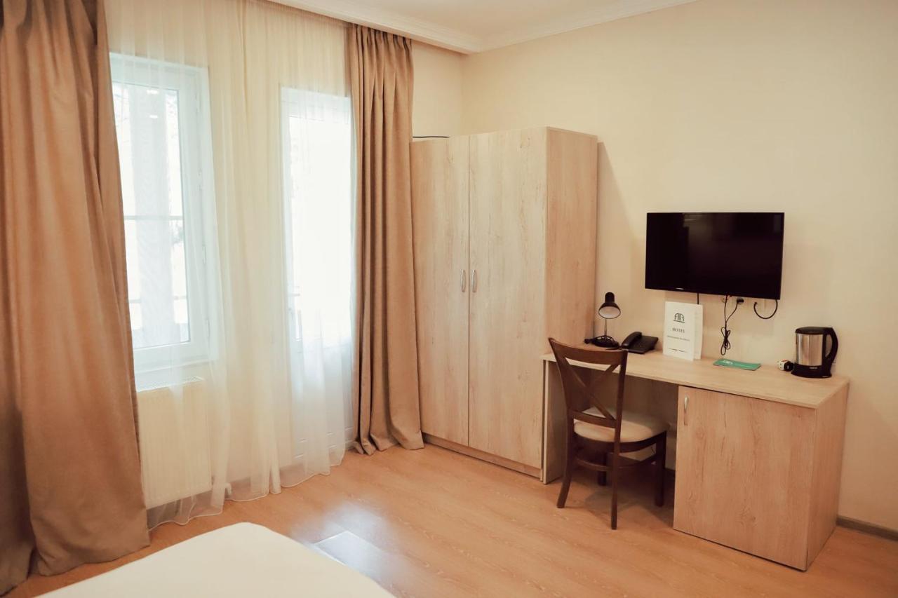 อบาสตูมานี เรสซิเดนซ์ Hotel อบาสตูมานิ ภายนอก รูปภาพ